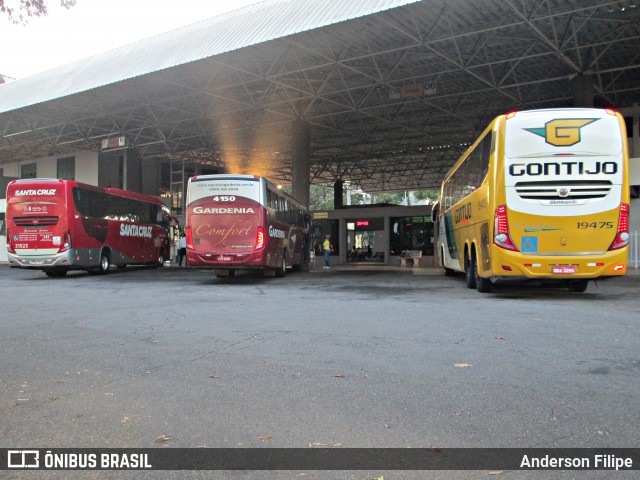 Empresa Gontijo de Transportes 19475 na cidade de Varginha, Minas Gerais, Brasil, por Anderson Filipe. Número da foto: #12121868.
