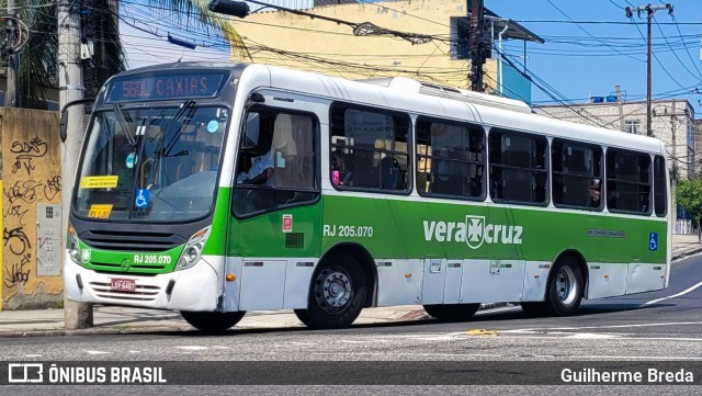 Viação Vera Cruz RJ 205.070 na cidade de Rio de Janeiro, Rio de Janeiro, Brasil, por Guilherme Breda. Número da foto: #12124393.