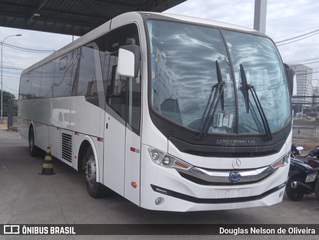 Ônibus Particulares  na cidade de Barueri, São Paulo, Brasil, por Douglas Nelson de Oliveira. Número da foto: #12122226.