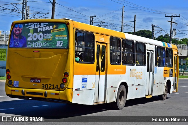 Plataforma Transportes 30214 na cidade de Salvador, Bahia, Brasil, por Eduardo Ribeiro. Número da foto: #12126978.