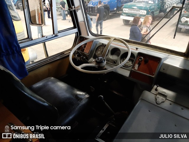 Expresso Vitória de Transportes 73 na cidade de Novo Hamburgo, Rio Grande do Sul, Brasil, por JULIO SILVA. Número da foto: #12125142.