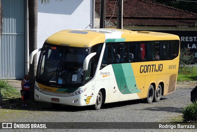Empresa Gontijo de Transportes 18065 na cidade de Manhuaçu, Minas Gerais, Brasil, por Rodrigo Barraza. Número da foto: #12125809.
