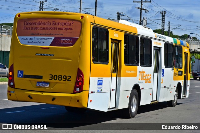 Plataforma Transportes 30892 na cidade de Salvador, Bahia, Brasil, por Eduardo Ribeiro. Número da foto: #12126969.