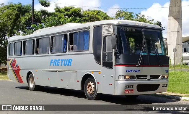 Fretur Transportes e Turismo 129 na cidade de Teresina, Piauí, Brasil, por Fernando Victor. Número da foto: #12127552.