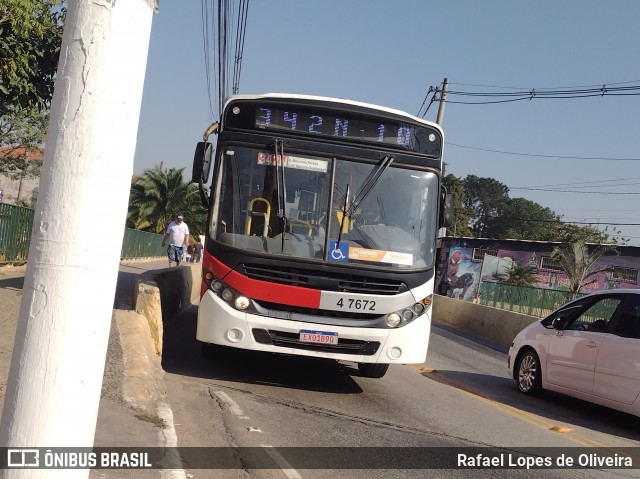 Pêssego Transportes 4 7672 na cidade de São Paulo, São Paulo, Brasil, por Rafael Lopes de Oliveira. Número da foto: #12127322.