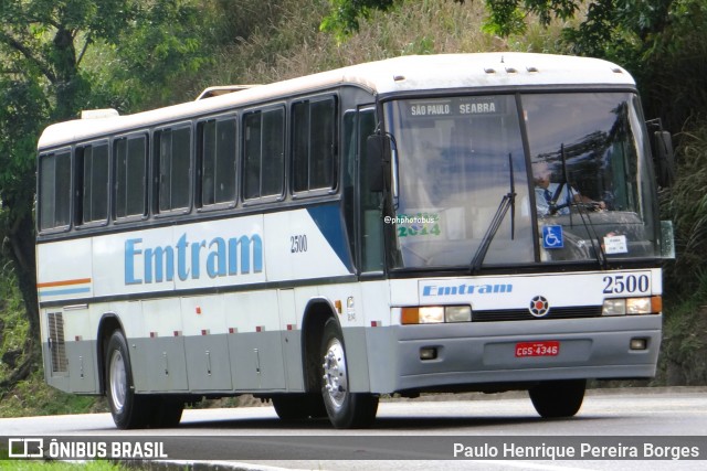 Emtram 2500 na cidade de Barra do Piraí, Rio de Janeiro, Brasil, por Paulo Henrique Pereira Borges. Número da foto: #12131271.