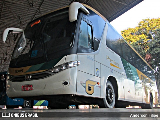 Empresa Gontijo de Transportes 7045 na cidade de Varginha, Minas Gerais, Brasil, por Anderson Filipe. Número da foto: #12131960.