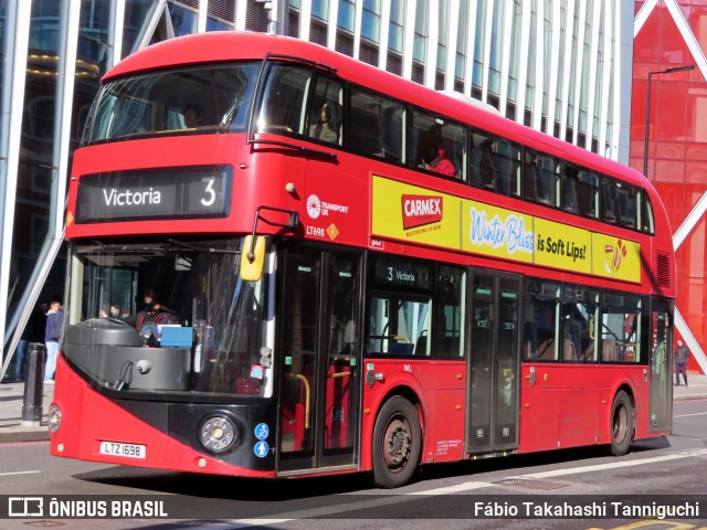 Abellio London Bus Company LT698 na cidade de London, Greater London, Inglaterra, por Fábio Takahashi Tanniguchi. Número da foto: #12131136.