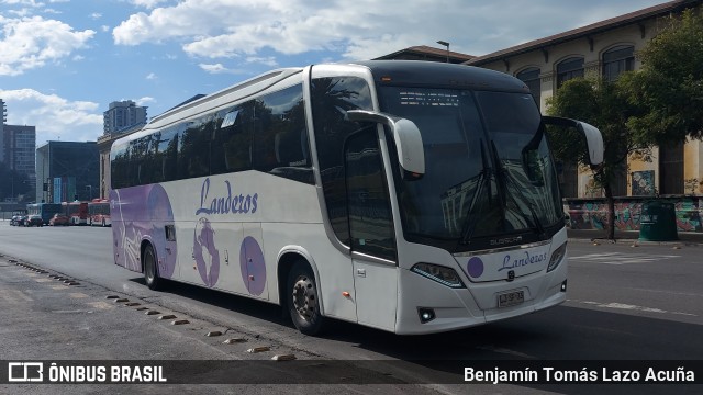 Buses Landeros 75 na cidade de Quinta Normal, Santiago, Metropolitana de Santiago, Chile, por Benjamín Tomás Lazo Acuña. Número da foto: #12131765.