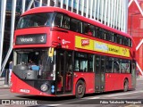 Abellio London Bus Company LT698 na cidade de London, Greater London, Inglaterra, por Fábio Takahashi Tanniguchi. Número da foto: #12131136.