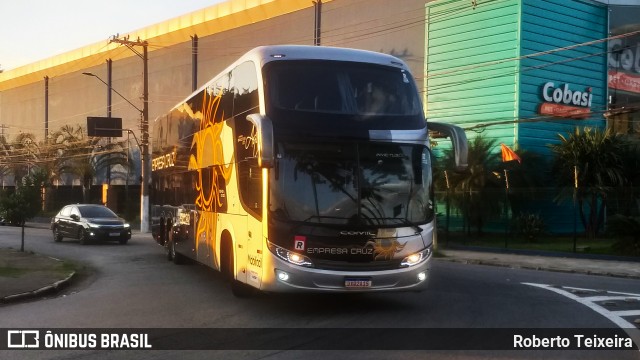 Empresa Cruz 60120 na cidade de São Paulo, São Paulo, Brasil, por Roberto Teixeira. Número da foto: #12133354.
