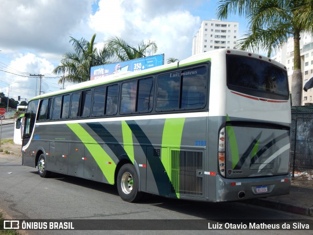 Ônibus Particulares 2101 na cidade de Belo Horizonte, Minas Gerais, Brasil, por Luiz Otavio Matheus da Silva. Número da foto: #12133249.