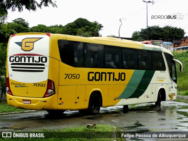 Empresa Gontijo de Transportes 7050 na cidade de Salvador, Bahia, Brasil, por Felipe Pessoa de Albuquerque. Número da foto: #12133605.