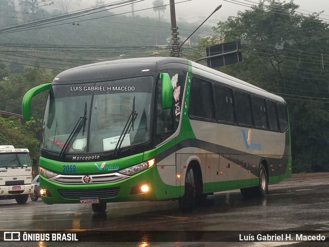 Vitória Fretamento e Turismo 2059 na cidade de Seara, Santa Catarina, Brasil, por Luís Gabriel H. Macedo. Número da foto: #12132596.