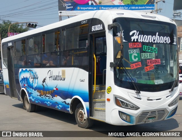 Empresa de Transportes Caballito de Totora 105 na cidade de Trujillo, Trujillo, La Libertad, Peru, por MIGUEL ANGEL CEDRON RAMIREZ. Número da foto: #12133009.