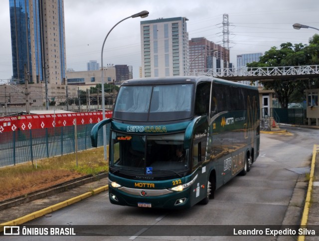Viação Motta 232 na cidade de São Paulo, São Paulo, Brasil, por Leandro Expedito Silva. Número da foto: #12132205.