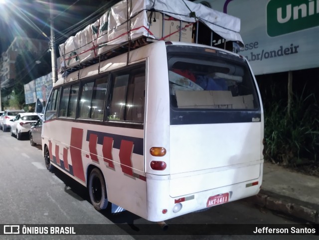 Ônibus Particulares 7020 na cidade de Betim, Minas Gerais, Brasil, por Jefferson Santos. Número da foto: #12069236.