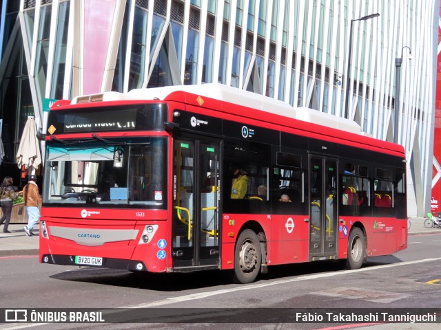 Abellio London Bus Company 1533 na cidade de London, Greater London, Inglaterra, por Fábio Takahashi Tanniguchi. Número da foto: #12135841.