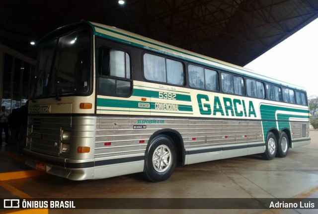 Viação Garcia 5392 na cidade de Maringá, Paraná, Brasil, por Adriano Luis. Número da foto: #12135408.