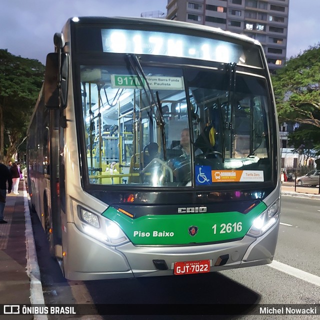 Viação Gato Preto 1 2616 na cidade de São Paulo, São Paulo, Brasil, por Michel Nowacki. Número da foto: #12135469.