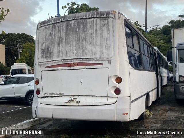 Sucata e Desmanches  na cidade de Salvador, Bahia, Brasil, por Luís Matheus Oliveira. Número da foto: #12137563.
