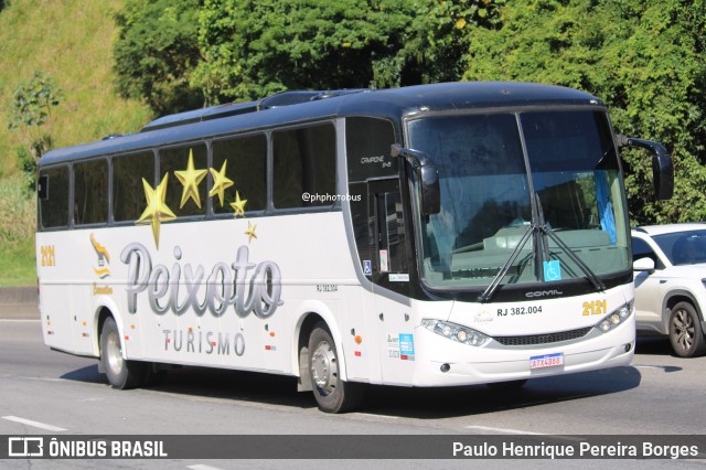 Peixoto Turismo 2121 na cidade de Piraí, Rio de Janeiro, Brasil, por Paulo Henrique Pereira Borges. Número da foto: #12072372.