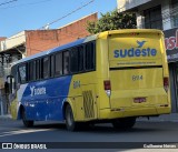 Viação Sudeste 8114 na cidade de Marataízes, Espírito Santo, Brasil, por Guilherme Neves. Número da foto: #12072964.