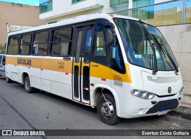Escolares KXC0I99 na cidade de Cariacica, Espírito Santo, Brasil, por Everton Costa Goltara. Número da foto: #12077023.