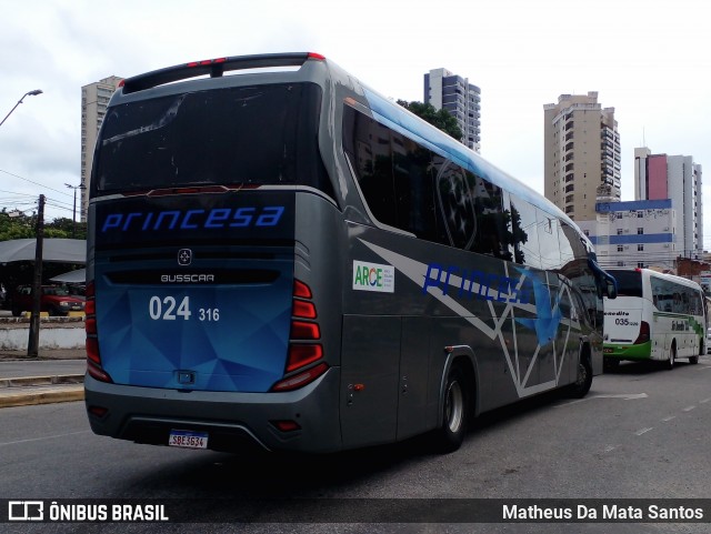 Viação Princesa dos Inhamuns 316 na cidade de Fortaleza, Ceará, Brasil, por Matheus Da Mata Santos. Número da foto: #12080570.