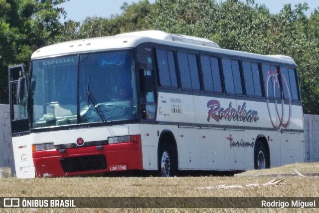 Rodribar Turismo 1786 na cidade de Rio de Janeiro, Rio de Janeiro, Brasil, por Rodrigo Miguel. Número da foto: #12080164.