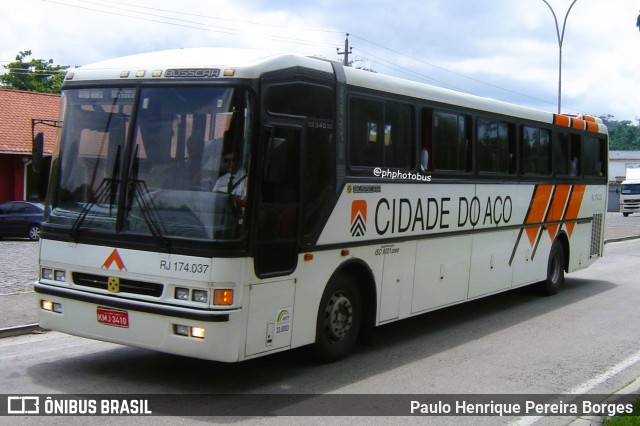 Viação Cidade do Aço RJ 174.037 na cidade de Piraí, Rio de Janeiro, Brasil, por Paulo Henrique Pereira Borges. Número da foto: #12080604.