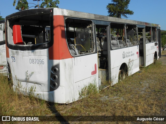 Sucata e Desmanches D87096 na cidade de Rio de Janeiro, Rio de Janeiro, Brasil, por Augusto César. Número da foto: #12080929.