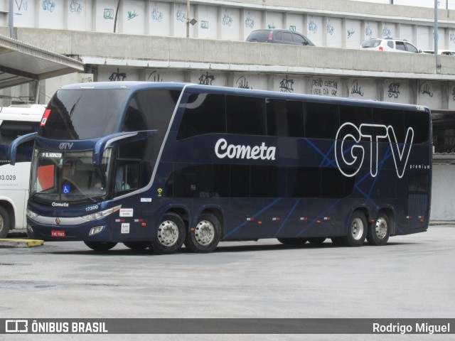 Viação Cometa 17300 na cidade de Rio de Janeiro, Rio de Janeiro, Brasil, por Rodrigo Miguel. Número da foto: #12082821.