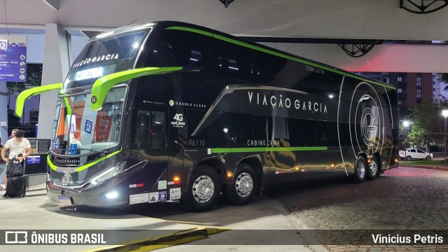Viação Garcia 96110 na cidade de Joinville, Santa Catarina, Brasil, por Vinicius Petris. Número da foto: #12082497.