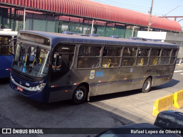 Radial Transporte Coletivo 296 na cidade de Poá, São Paulo, Brasil, por Rafael Lopes de Oliveira. Número da foto: #12081796.