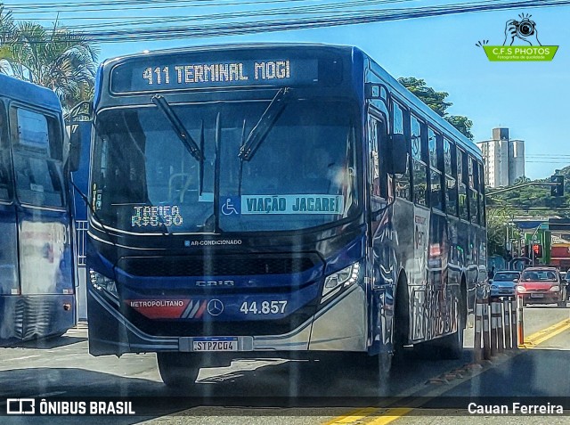 Viação Jacareí 44.857 na cidade de Arujá, São Paulo, Brasil, por Cauan Ferreira. Número da foto: #12083865.