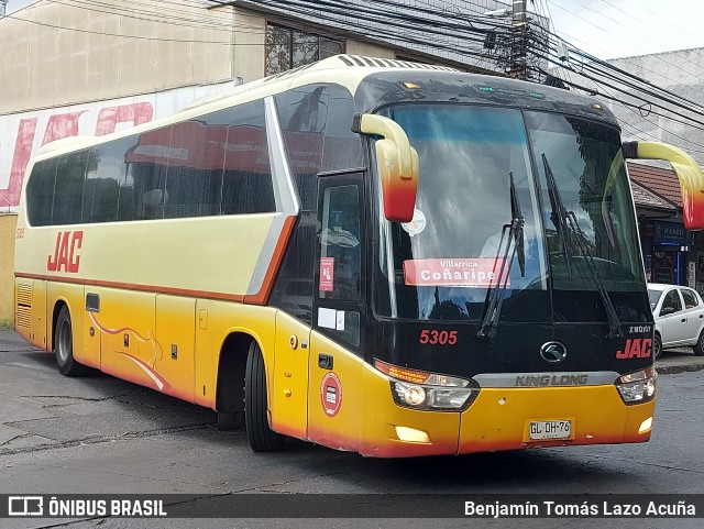 JAC 5305 na cidade de Temuco, Cautín, Araucanía, Chile, por Benjamín Tomás Lazo Acuña. Número da foto: #12141401.