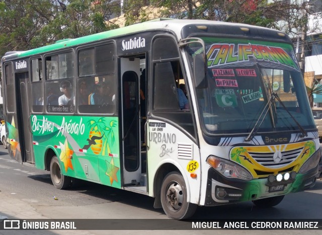 Empresa de Transportes Nuevo California S.A 135 na cidade de Trujillo, Trujillo, La Libertad, Peru, por MIGUEL ANGEL CEDRON RAMIREZ. Número da foto: #12141097.
