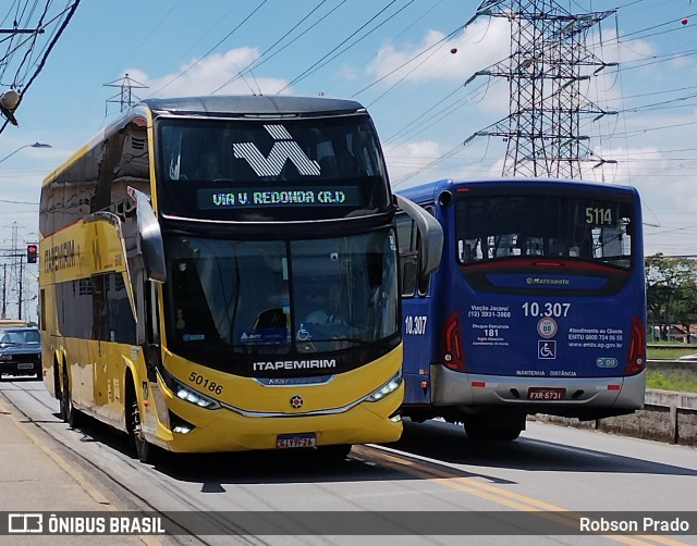 Viação Nova Itapemirim 50186 na cidade de São José dos Campos, São Paulo, Brasil, por Robson Prado. Número da foto: #12140831.