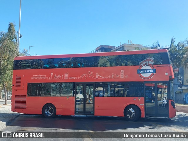 Turistik LDJW32 na cidade de Santiago, Santiago, Metropolitana de Santiago, Chile, por Benjamín Tomás Lazo Acuña. Número da foto: #12141626.