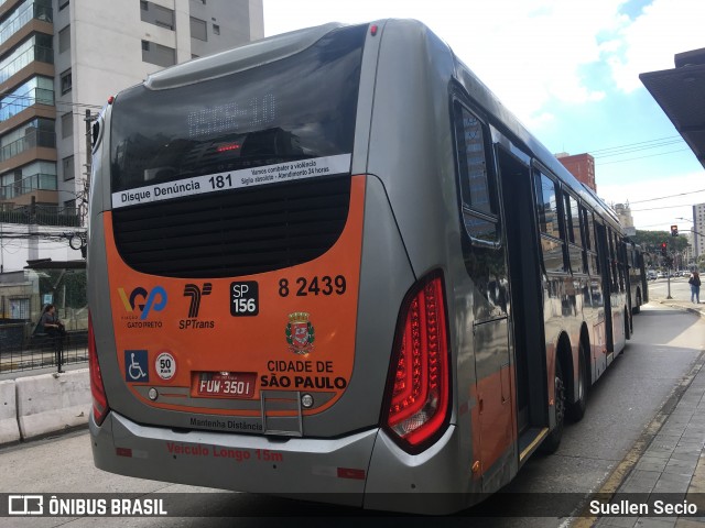 Viação Gato Preto 8 2439 na cidade de São Paulo, São Paulo, Brasil, por Suellen Secio. Número da foto: #12140480.