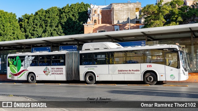 Red Urbana de Transporte Articulado - RUTA 235 na cidade de Puebla, Puebla, México, por Omar Ramírez Thor2102. Número da foto: #12161840.
