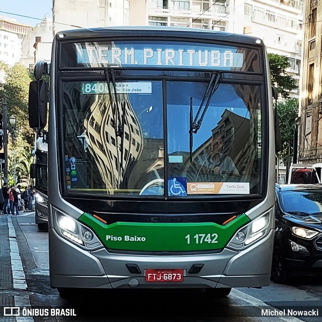 Viação Santa Brígida 1 1742 na cidade de São Paulo, São Paulo, Brasil, por Michel Nowacki. Número da foto: #12163015.