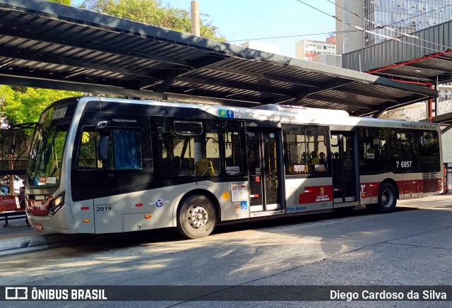 Viação Gatusa Transportes Urbanos 7 6957 na cidade de São Paulo, São Paulo, Brasil, por Diego Cardoso da Silva. Número da foto: #12161792.