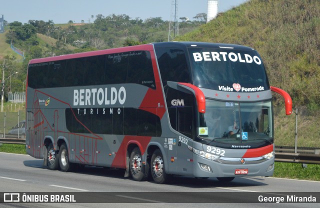 Bertoldo Turismo e Excursões 9292 na cidade de Santa Isabel, São Paulo, Brasil, por George Miranda. Número da foto: #12162945.