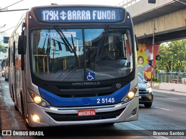Cooperativa Fênix > Spencer Transporte 2 5145 na cidade de São Paulo, São Paulo, Brasil, por Brenno Santos. Número da foto: #12164793.