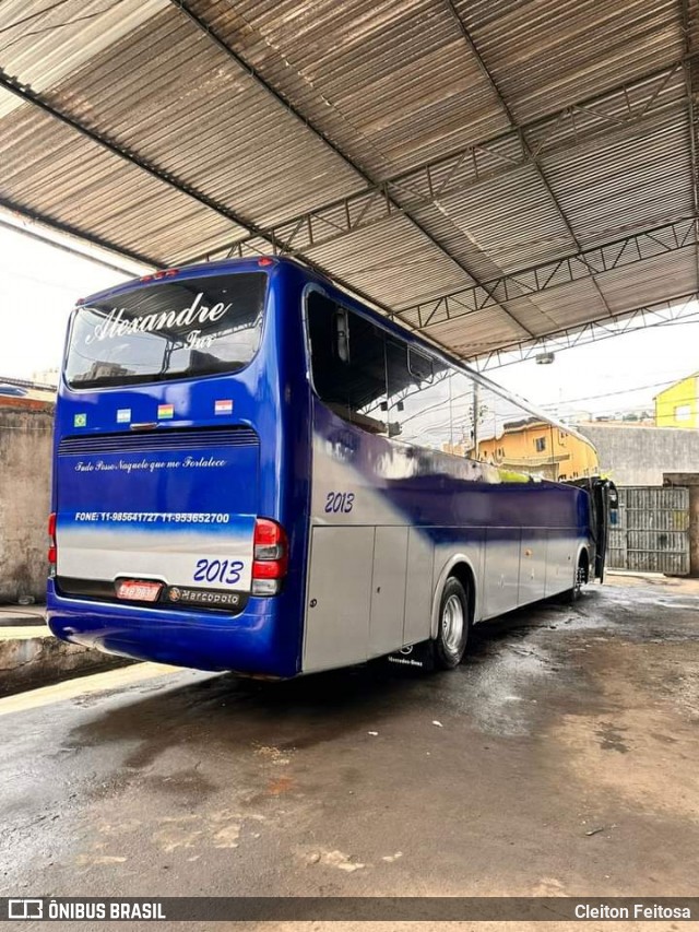 Ônibus Particulares 0837 na cidade de Goiânia, Goiás, Brasil, por Cleiton Feitosa. Número da foto: #12165434.
