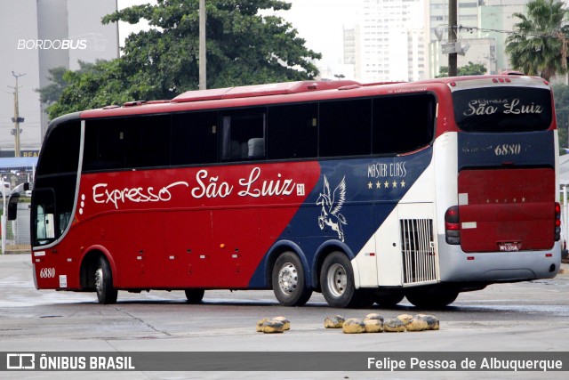 Expresso São Luiz 6880 na cidade de Goiânia, Goiás, Brasil, por Felipe Pessoa de Albuquerque. Número da foto: #12164645.