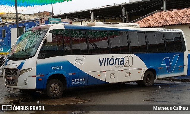 Vitória Transportes 191313 na cidade de Laje, Bahia, Brasil, por Matheus Calhau. Número da foto: #12164235.