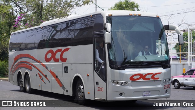 OCC - Ómnibus Cristóbal Colón 2280 na cidade de Gustavo A. Madero, Ciudad de México, México, por Juan Manuel Cruz. Número da foto: #12166748.